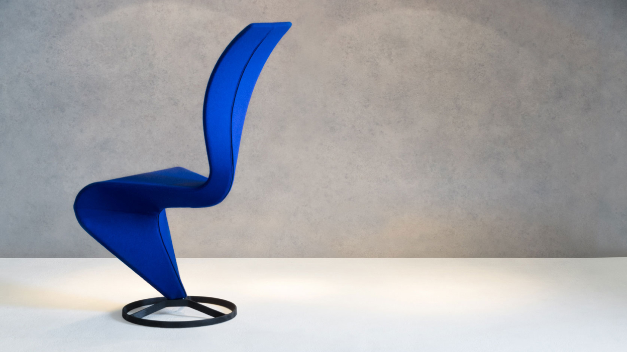 S Chair