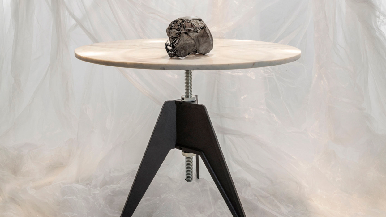 Screw Table